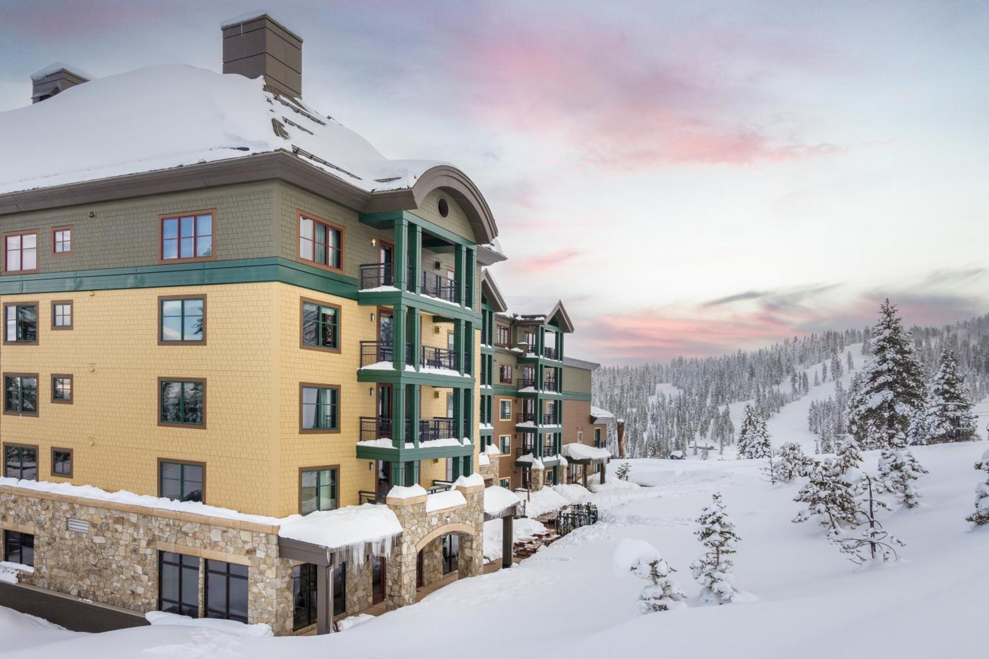 Constellation Residences Траки Экстерьер фото